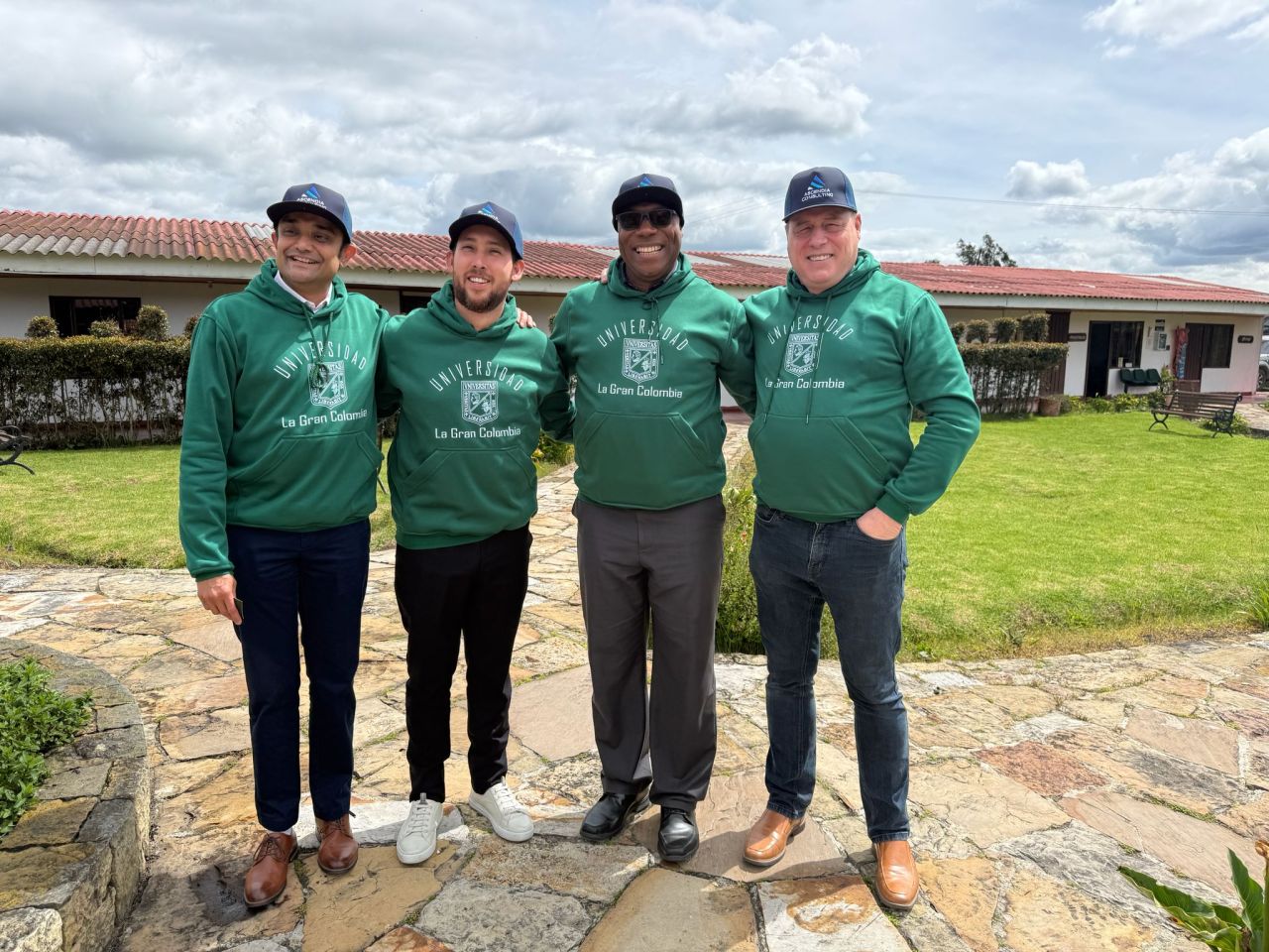 Ascendia Consulting team with Universidad La Gran Colombia
